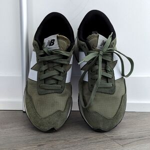 New Balance 237 in Army Green